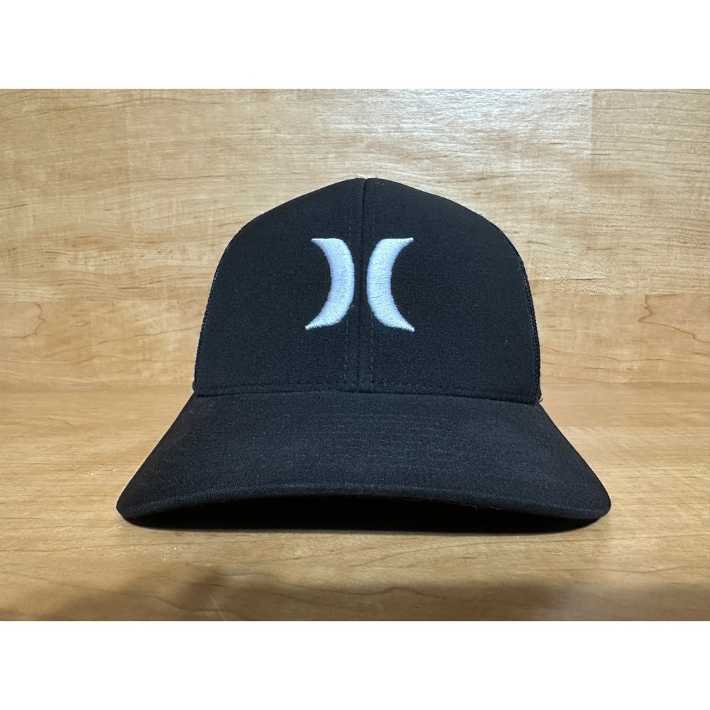 Hurley Black SnapBack Trucker Hat Baseball Cap Adjustable Surf Skater Mens